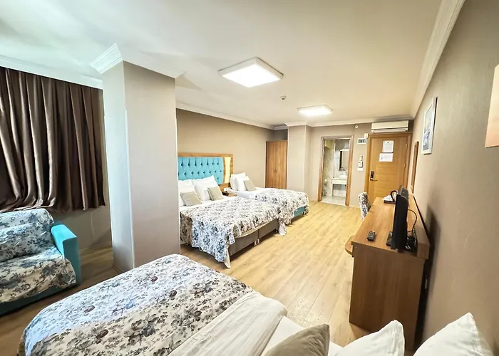 Hotel: Golden Lounge Hotel